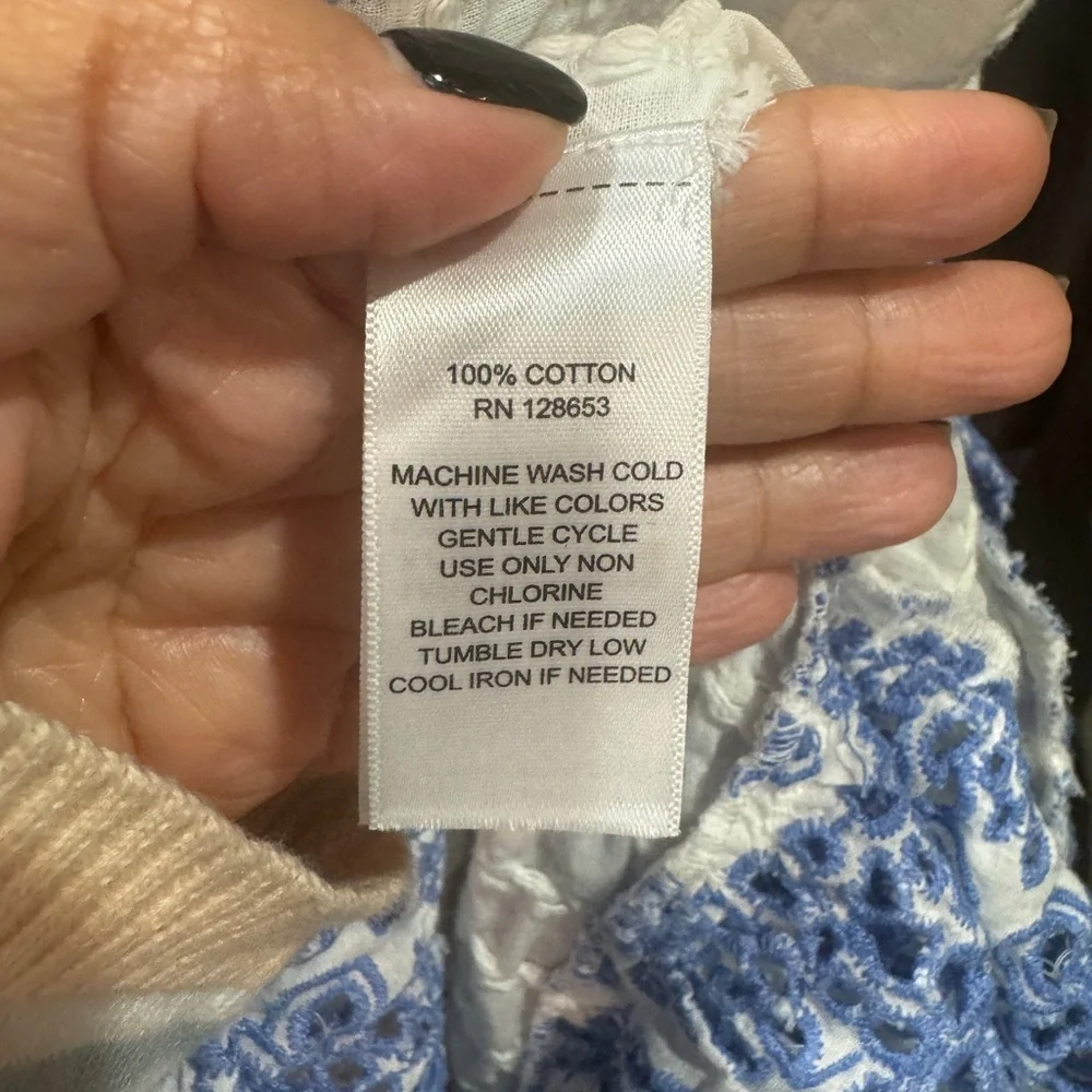 Preloved, Dotti eyelet blouse or dress, size Medium, fits like a small - Picture 4 of 5